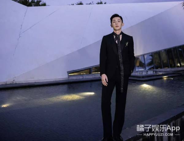 gq吃瓜,揭秘娱乐圈那些不为人知的幕后故事