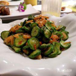 蛐蛐吃不吃脆瓜,揭秘蛐蛐的饮食偏好