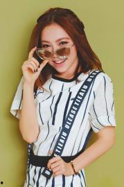 张亚洲谢幕吃瓜,幕后故事揭秘