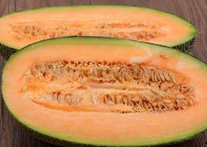 吃哈密瓜削皮视频,视频教学让你成为水果达人