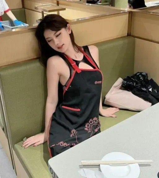 海底捞女主播吃瓜,揭秘网红背后的真相