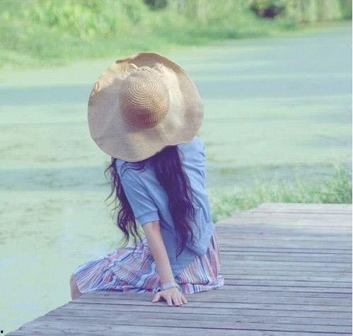 美女吃瓜背影头像真人